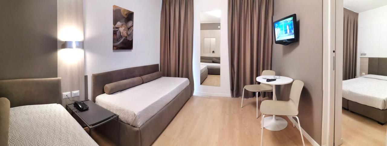 Hotel Meuble Nazionale Lignano Sabbiadoro Dış mekan fotoğraf