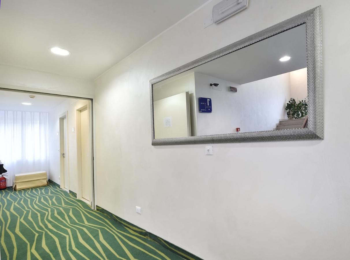 Hotel Meuble Nazionale Lignano Sabbiadoro Dış mekan fotoğraf